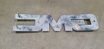 2001-2006 GMC Yukon grill embleem
