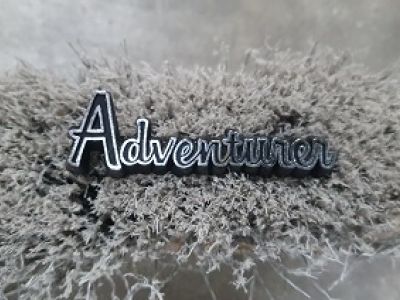 1972-1979 Dodge Pick-up D&W series dashboard embleem Adventurer