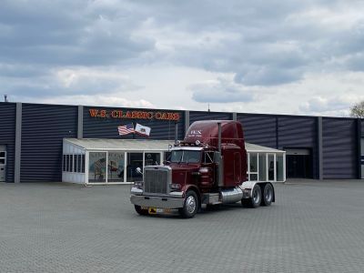 1 Peterbilt 6 X 4 Not for sale
